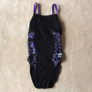 Speedo Endurance cross back swimsuit size 24